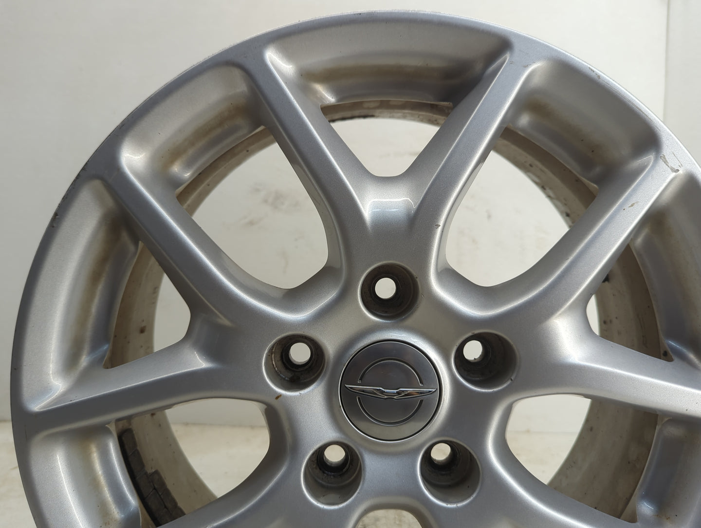 2017-2018 Chrysler Pacifica Oem Wheel Rim - Oemusedautoparts1.com