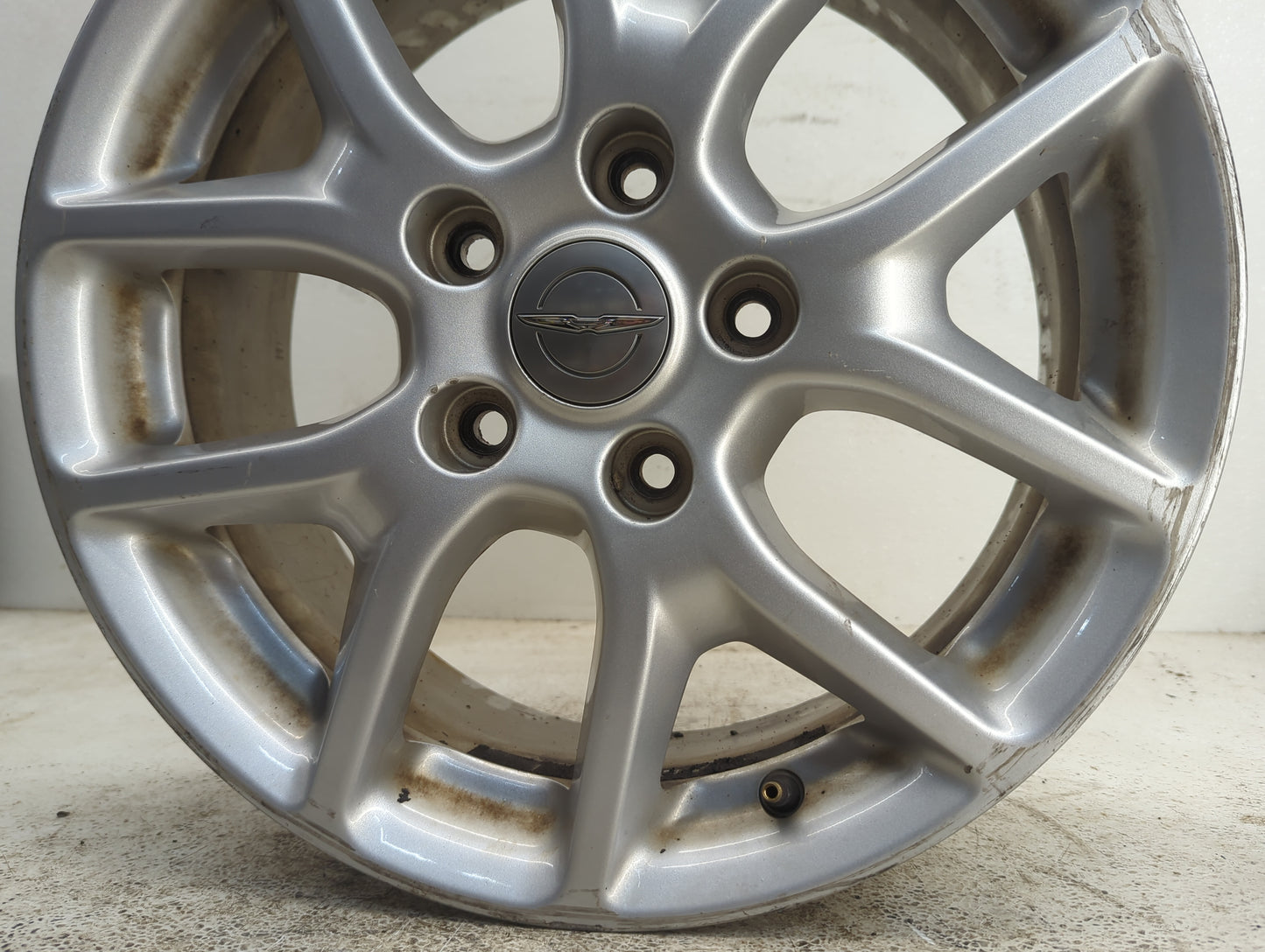 2017-2018 Chrysler Pacifica Oem Wheel Rim - Oemusedautoparts1.com