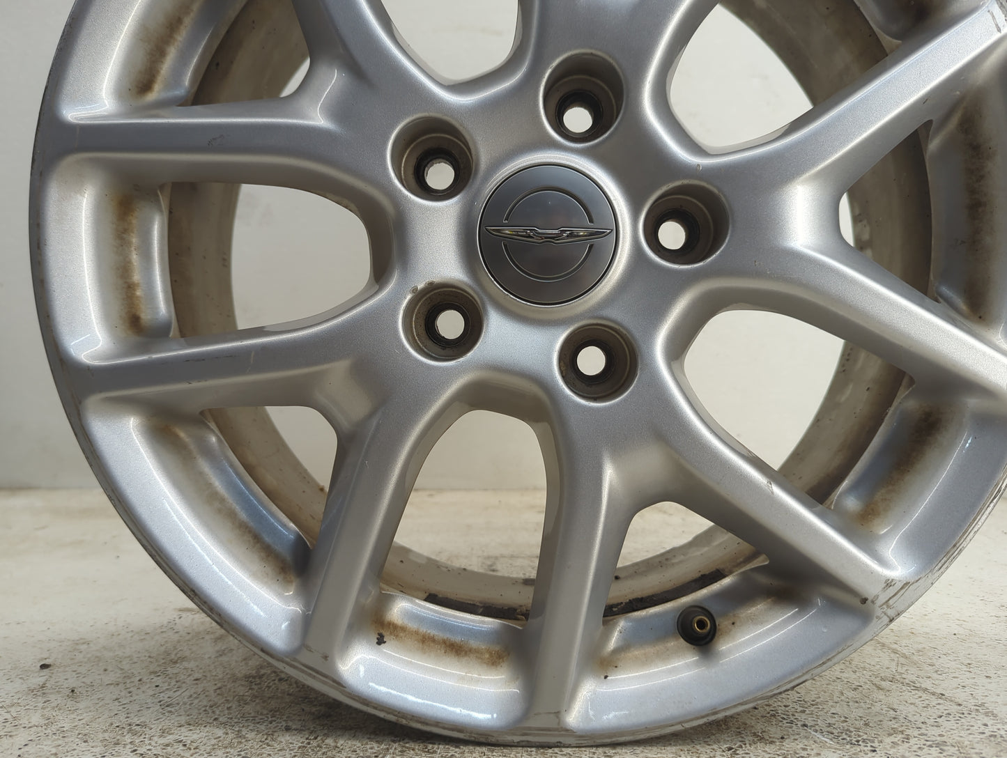 2017-2018 Chrysler Pacifica Oem Wheel Rim - Oemusedautoparts1.com