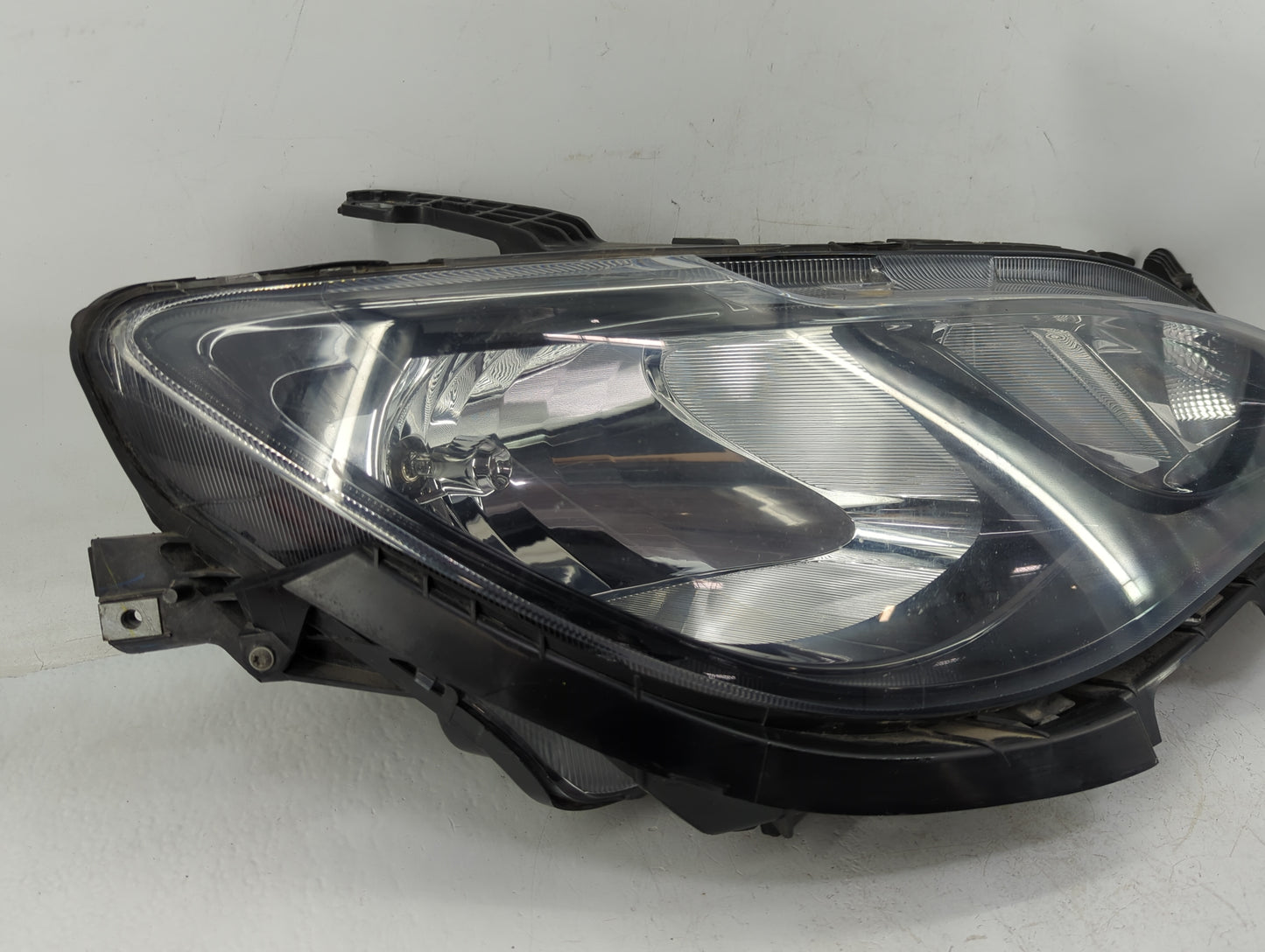 2017 Chrysler Pacifica Passenger Right Oem Head Light Headlight Lamp - Oemusedautoparts1.com