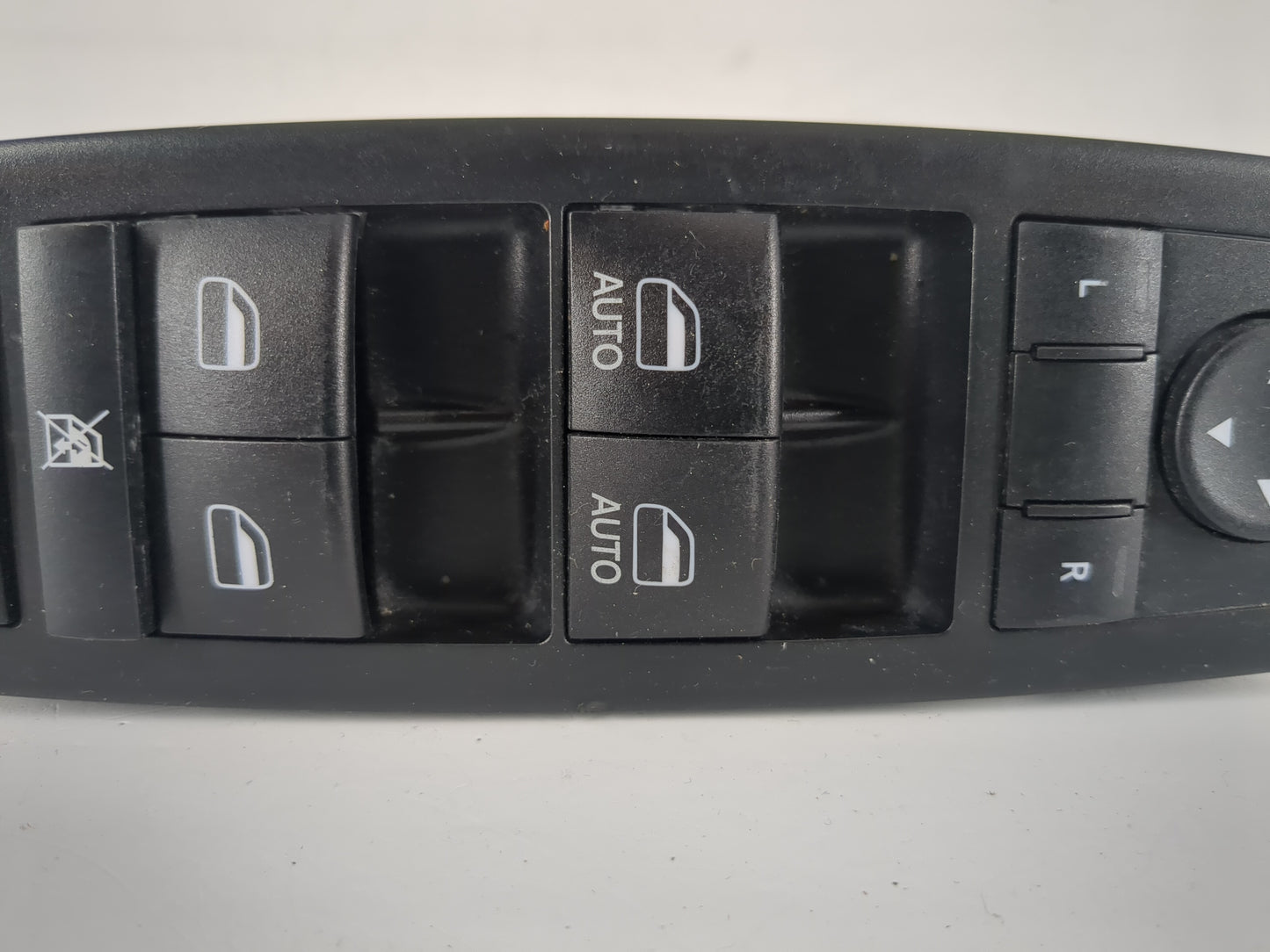 2017-2022 Chrysler Pacifica Master Power Window Switch Replacement Driver Side Left P/N:68234092AC Fits OEM Used Auto Parts 