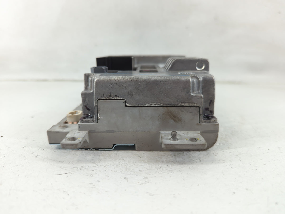 2017-2018 Chrysler Pacifica Radio AM FM Cd Player Receiver Replacement P/N:68232028AI Fits 2017 2018 OEM Used Auto Parts - O