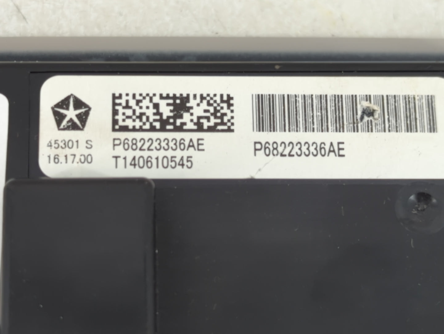2017 Chrysler Pacifica Climate Control Module Temperature AC/Heater Replacement P/N:P68223336AE Fits OEM Used Auto Parts - O