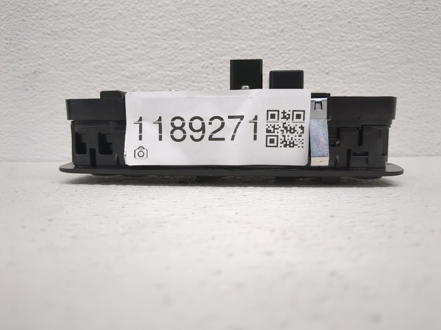 2017-2022 Chrysler Pacifica Master Power Window Switch Replacement Driver Side Left P/N:68234092AC Fits OEM Used Auto Parts 