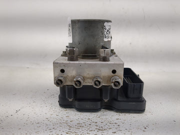 2017-2018 Chrysler Pacifica ABS Pump Control Module Replacement P/N:68330875AB 7997629 Fits Fits 2017 2018 OEM Used Auto Par