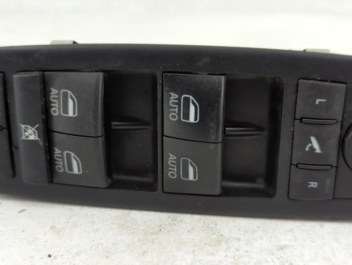 2017-2022 Chrysler Pacifica Master Power Window Switch Replacement Driver Side Left P/N:68234094AC Fits OEM Used Auto Parts 