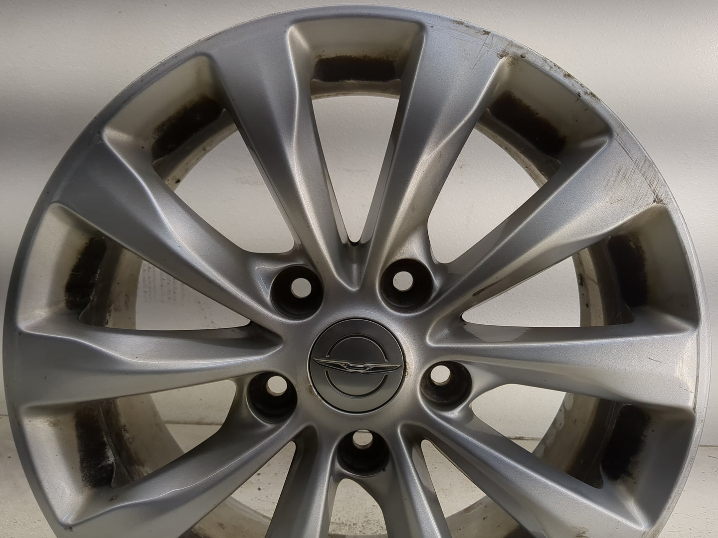 2017-2019 Chrysler Pacifica Oem Wheel Rim - Oemusedautoparts1.com