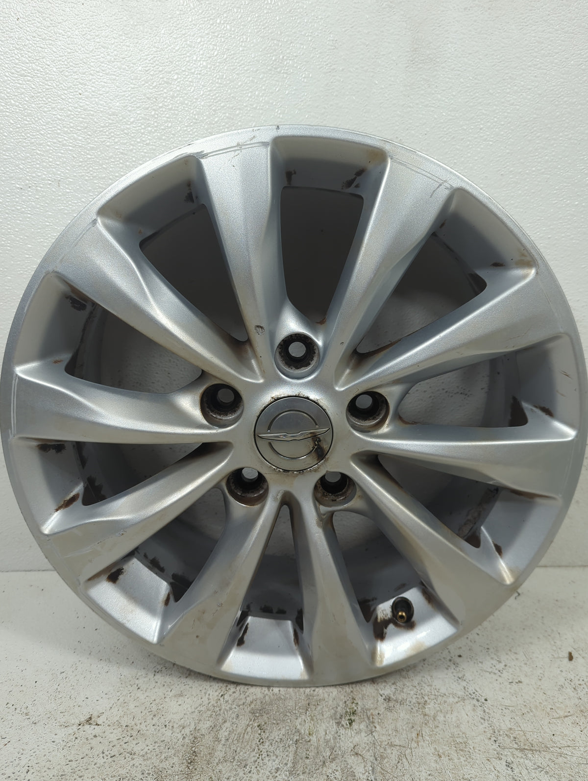 2017 Chrysler Pacifica Oem Wheel Rim 1318416 - Oemusedautoparts1.com