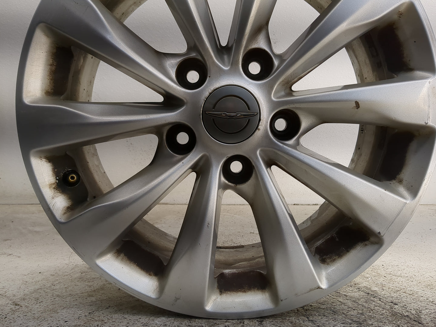 2017-2020 Chrysler Pacifica Oem Wheel Rim - Oemusedautoparts1.com
