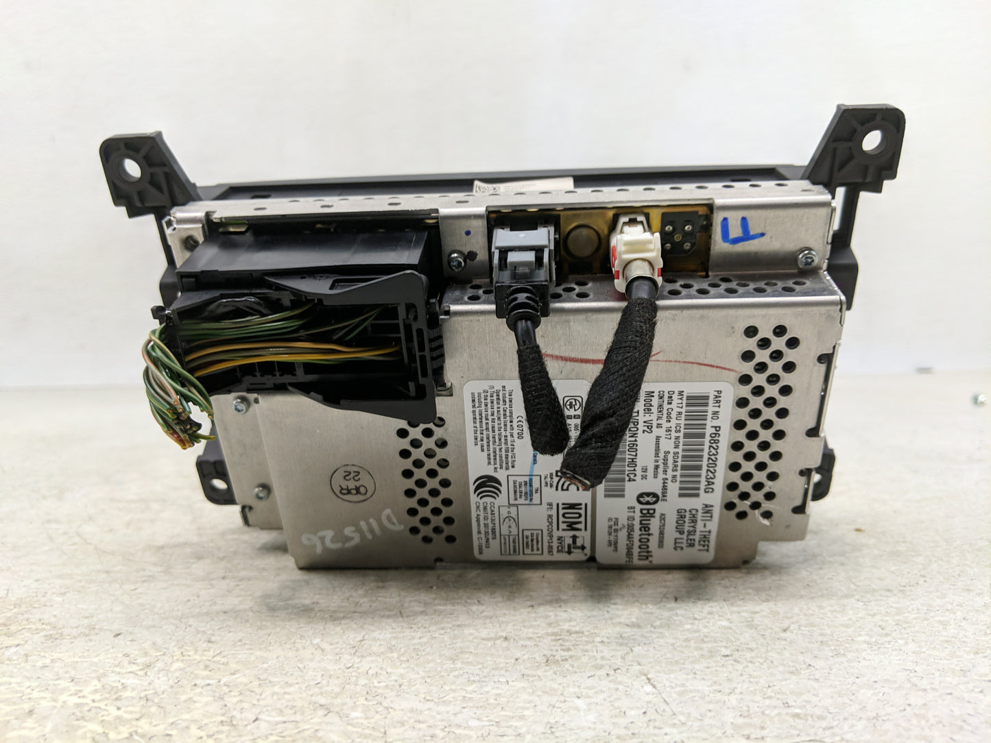 2017-2018 Chrysler Pacifica Radio AM FM Cd Player Receiver Replacement P/N:68232023AG Fits Fits 2017 2018 OEM Used Auto Part