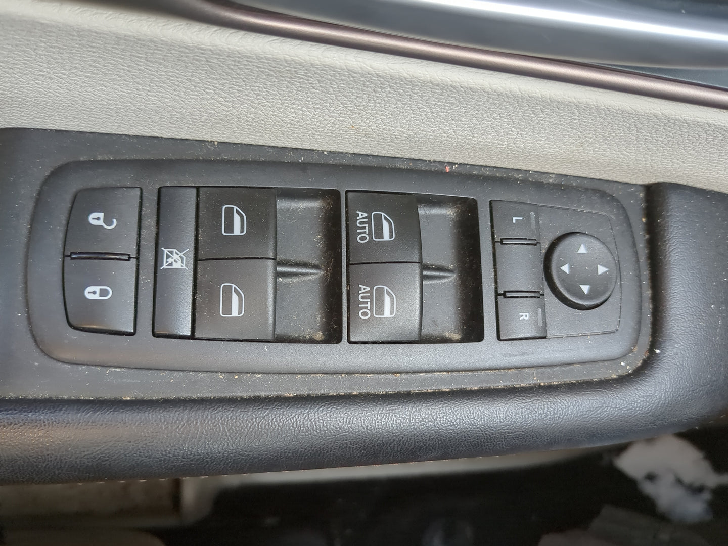2017-2022 Chrysler Pacifica Master Power Window Switch Replacement Driver Side Left Fits Fits 2017 2018 2019 2020 2021 2022 