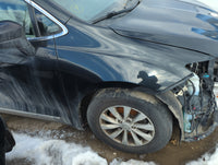 2017-2018 Chrysler Pacifica Passenger Fender 1368273 - Oemusedautoparts1.com