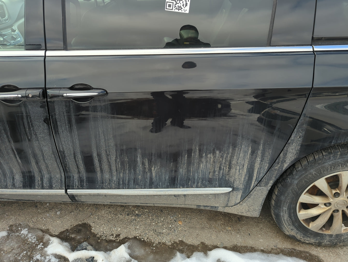2017-2020 Chrysler Pacifica Driver Rear Door Oem - Oemusedautoparts1.com