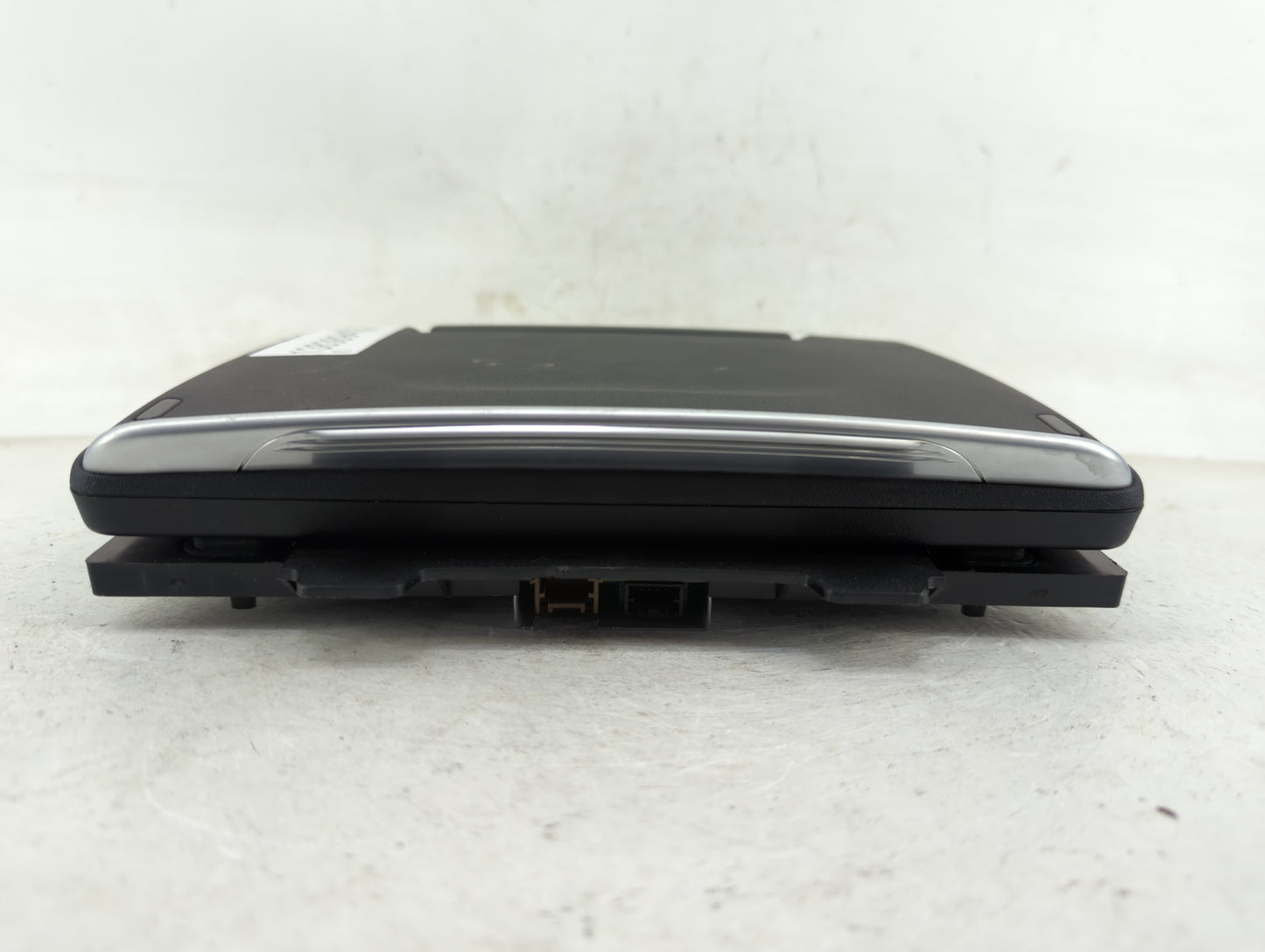 2017-2018 Chrysler Pacifica Am Fm Cd Player Radio Receiver - Oemusedautoparts1.com