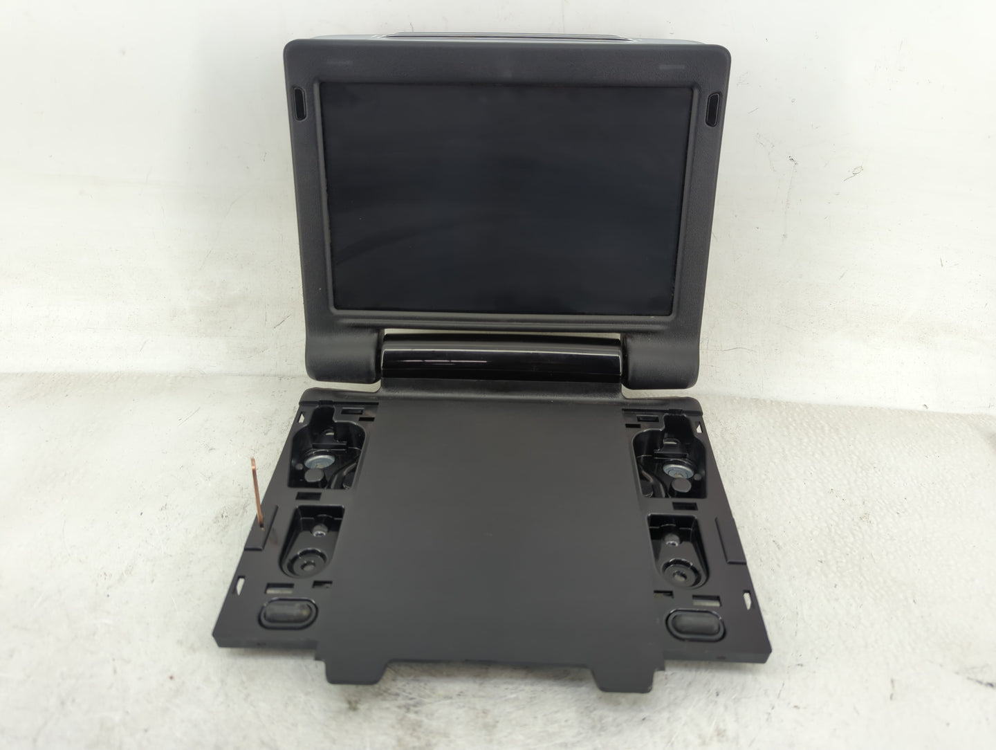2017-2018 Chrysler Pacifica Am Fm Cd Player Radio Receiver - Oemusedautoparts1.com