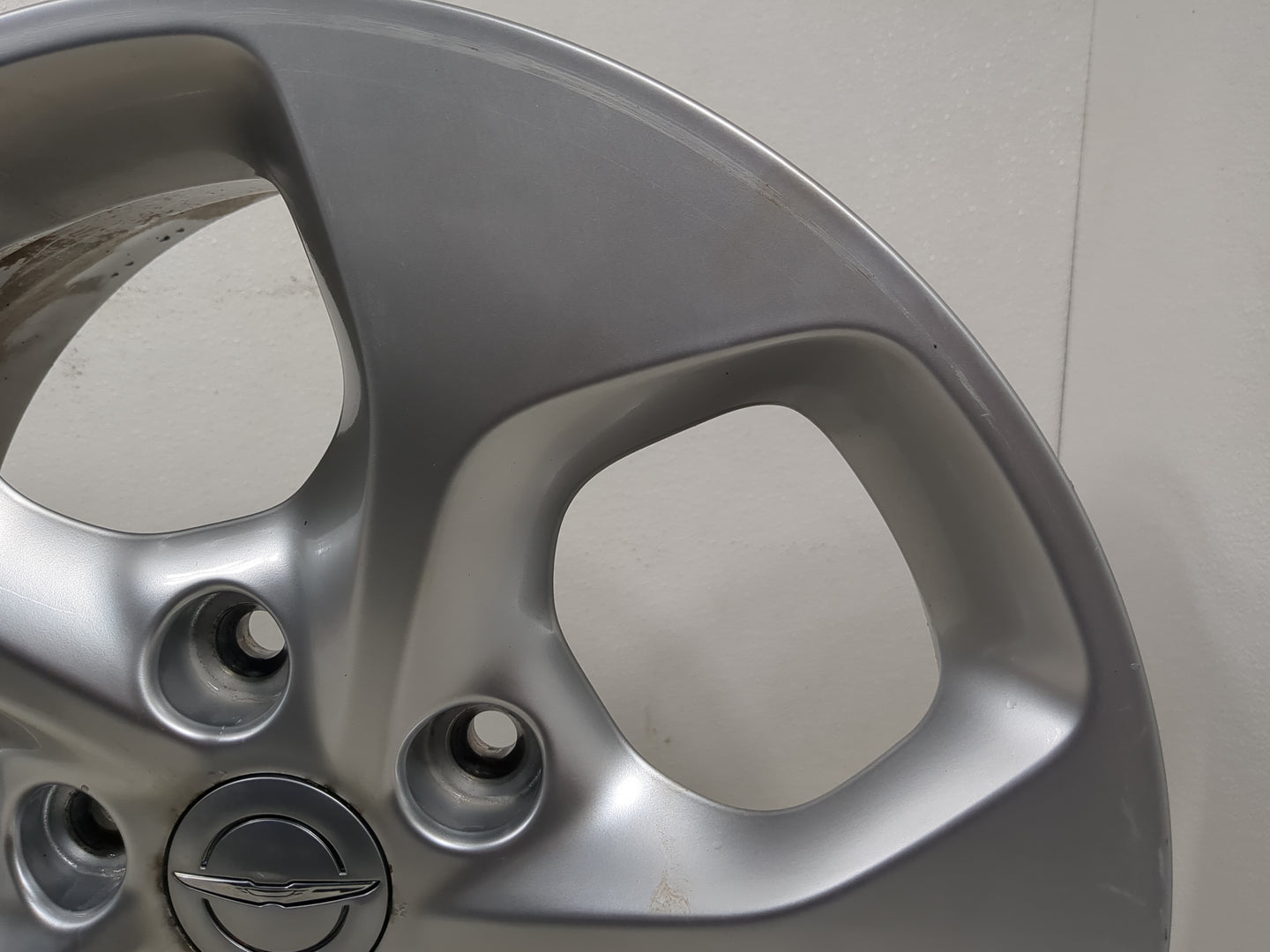 2017-2022 Chrysler Pacifica Oem Wheel Rim - Oemusedautoparts1.com