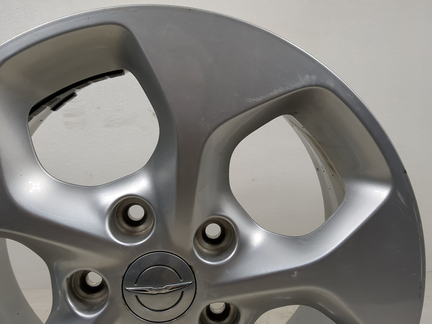 2017-2022 Chrysler Pacifica Oem Wheel Rim - Oemusedautoparts1.com