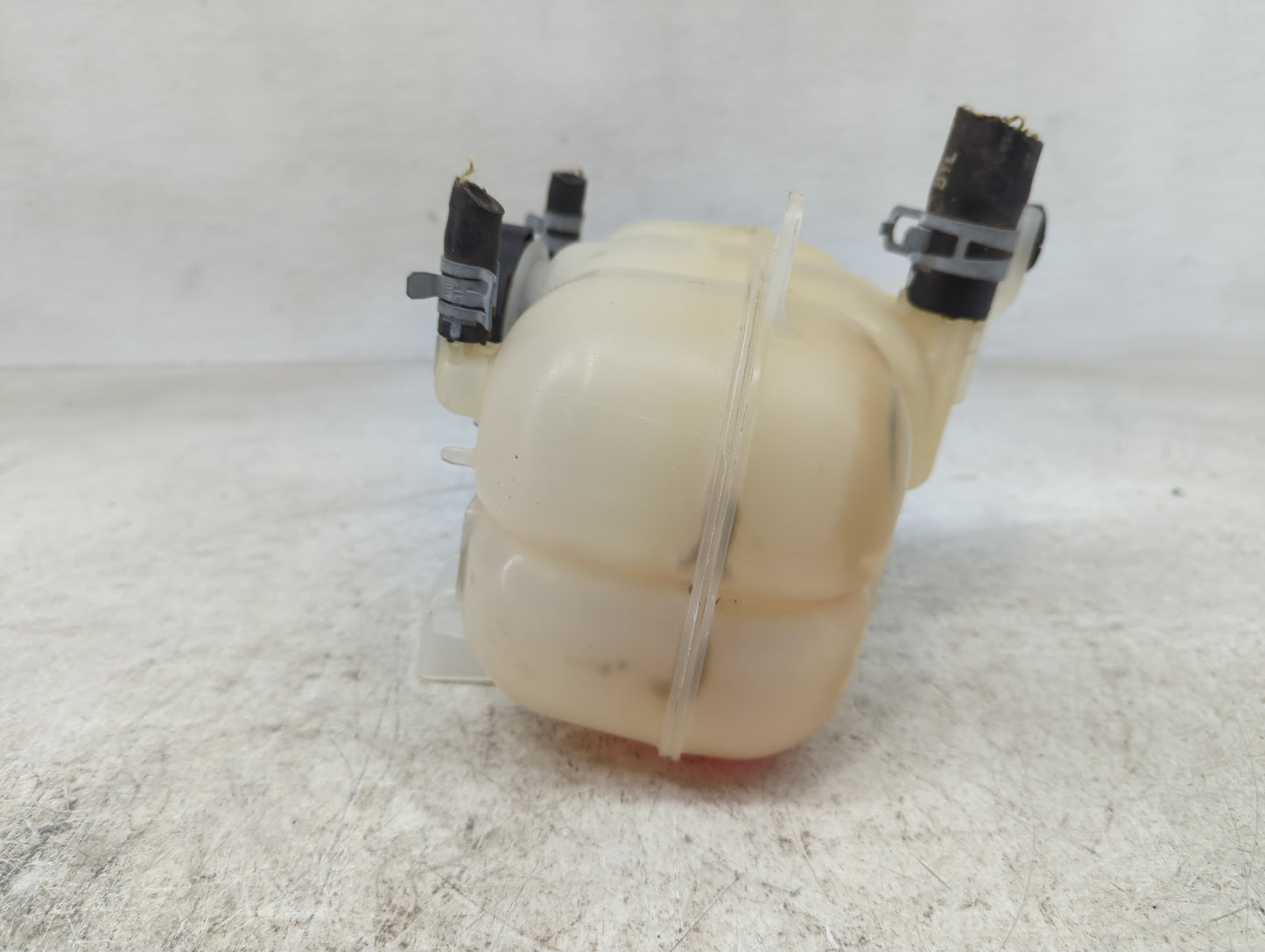 2017 Chrysler Pacifica Radiator Coolant Overflow Expansion Tank Bottle - Oemusedautoparts1.com