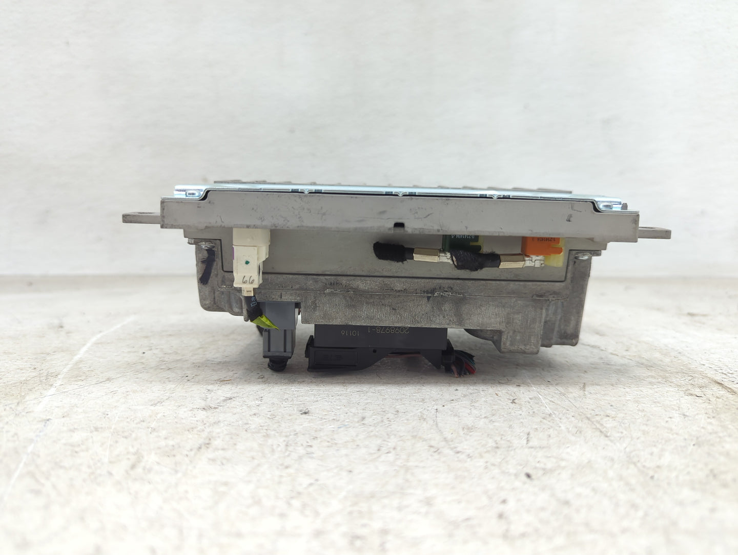 2017-2018 Chrysler Pacifica Radio AM FM Cd Player Receiver Replacement P/N:T00BE141672937 Fits Fits 2017 2018 OEM Used Auto 