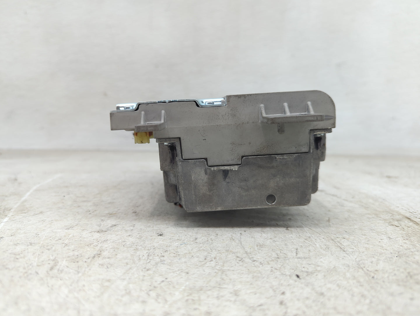 2017-2018 Chrysler Pacifica Radio AM FM Cd Player Receiver Replacement P/N:T00BE141672937 Fits Fits 2017 2018 OEM Used Auto 