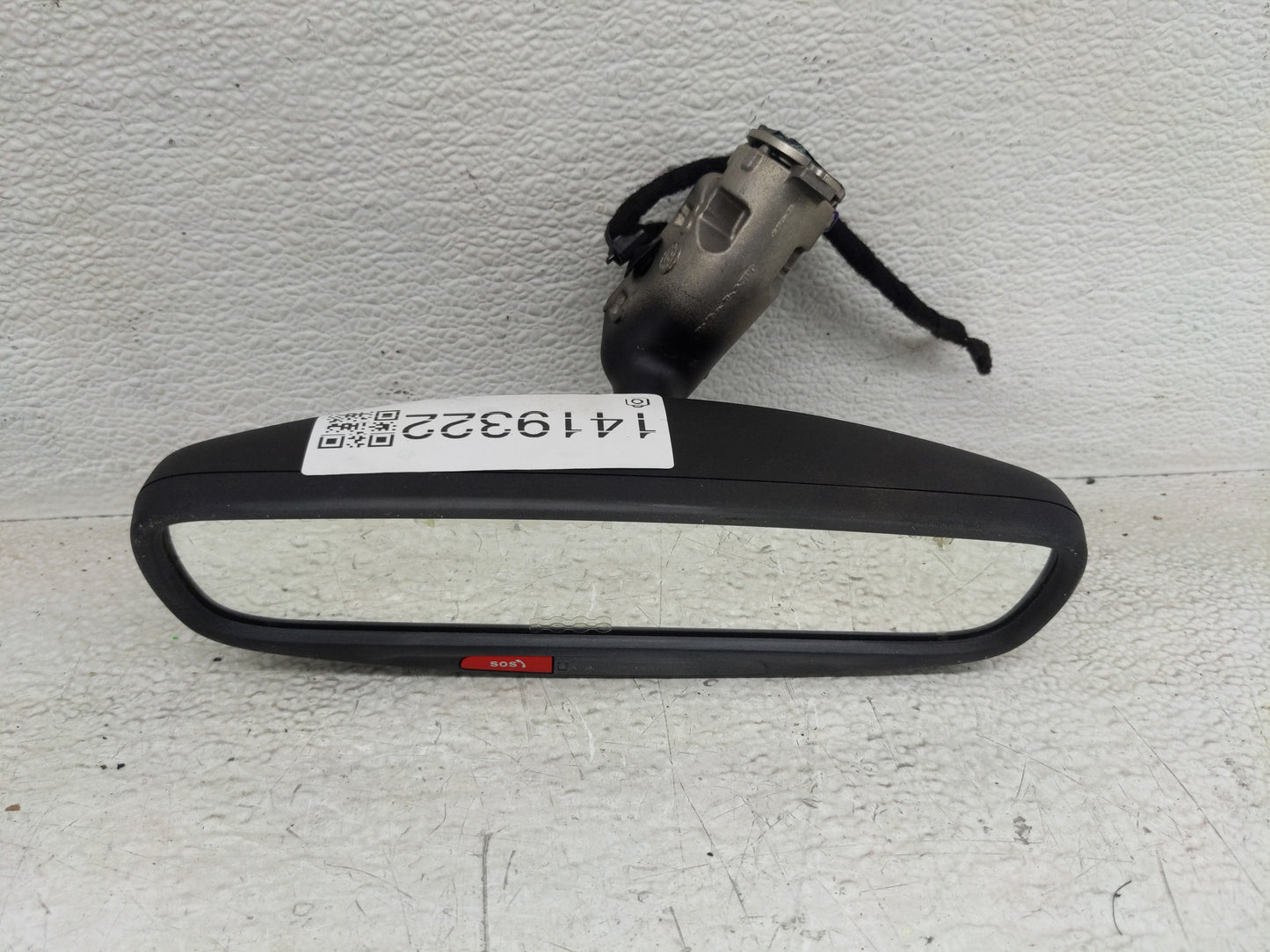 2017 Chrysler Pacifica Interior Rear View Mirror Replacement OEM P/N:E11048418 Fits OEM Used Auto Parts - Oemusedautoparts1.