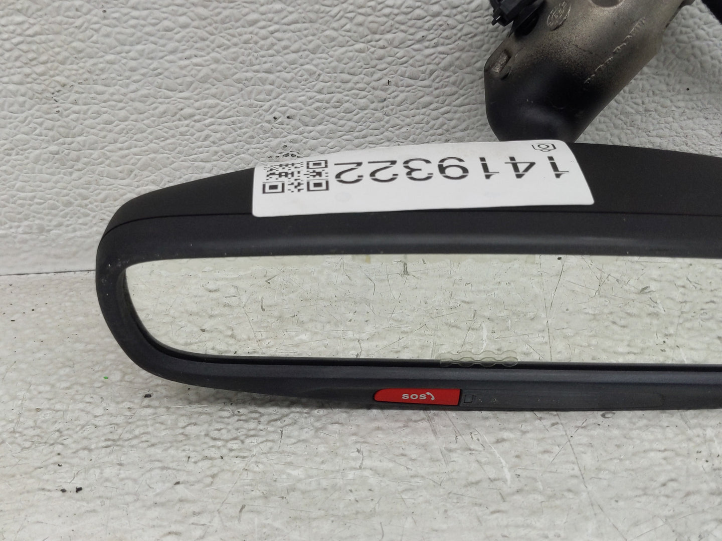 2017 Chrysler Pacifica Interior Rear View Mirror Replacement OEM P/N:E11048418 Fits OEM Used Auto Parts - Oemusedautoparts1.