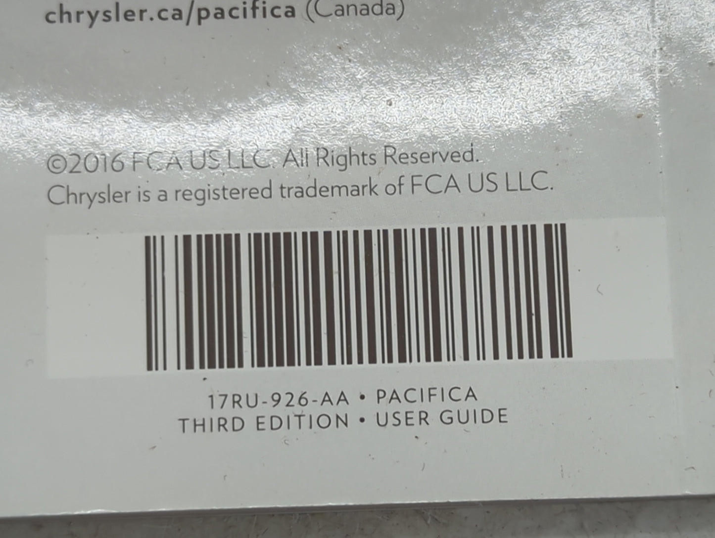 2017 Chrysler Pacifica Owners Manual Book Guide P/N:17RU-926-AA OEM Used Auto Parts - Oemusedautoparts1.com
