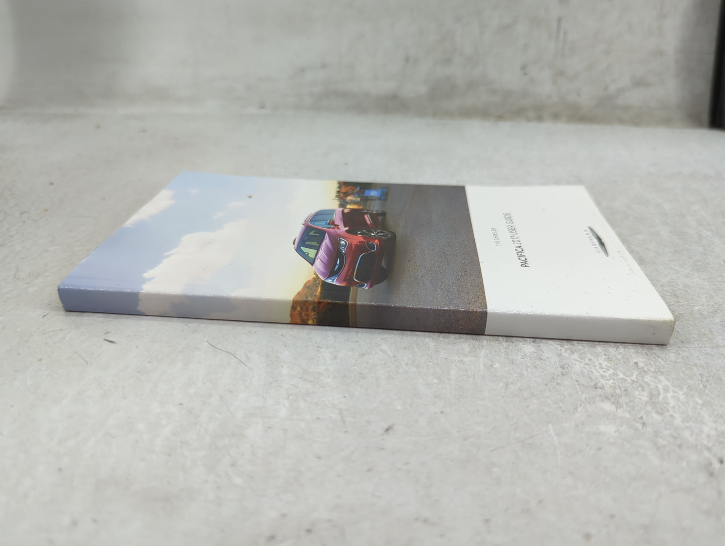 2017 Chrysler Pacifica Owners Manual Book Guide P/N:17RU-926-AA OEM Used Auto Parts - Oemusedautoparts1.com