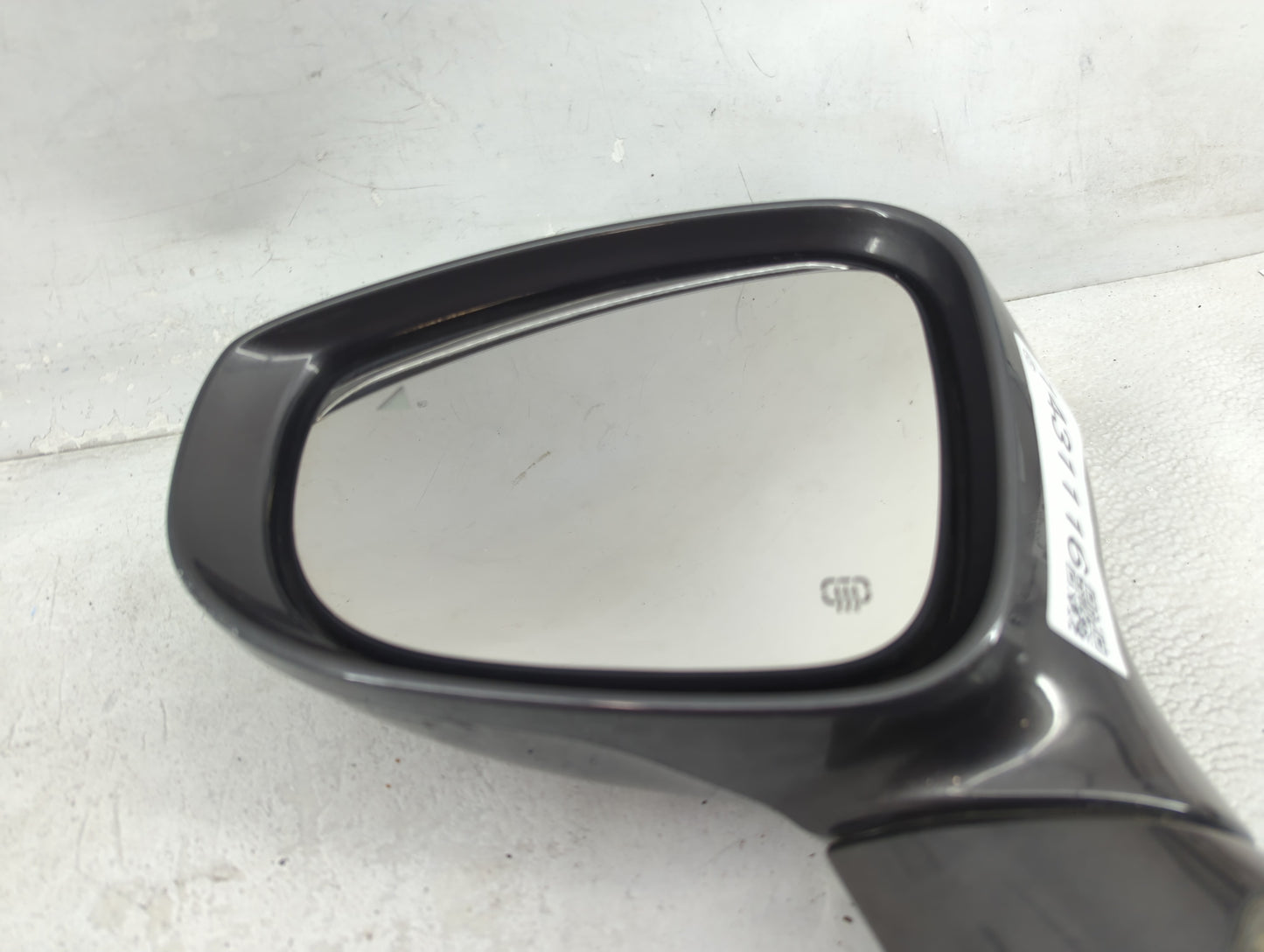 2017-2019 Chrysler Pacifica Driver Side View Mirror - Left Door Mirror OEM Used - Oemusedautoparts1.com