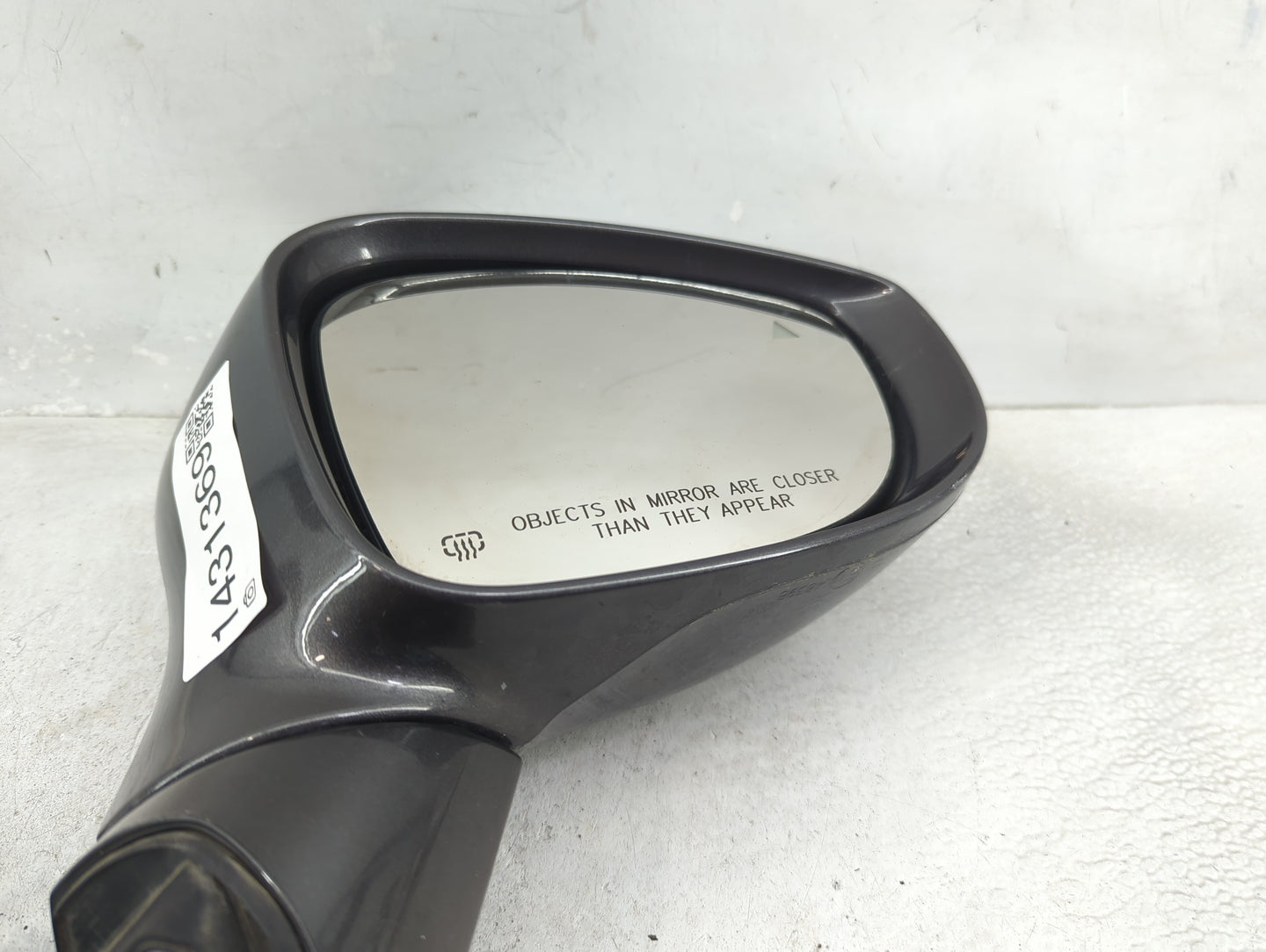 2017-2019 Chrysler Pacifica Passenger Side View Mirror - Right Door Mirror OEM Used - Oemusedautoparts1.com
