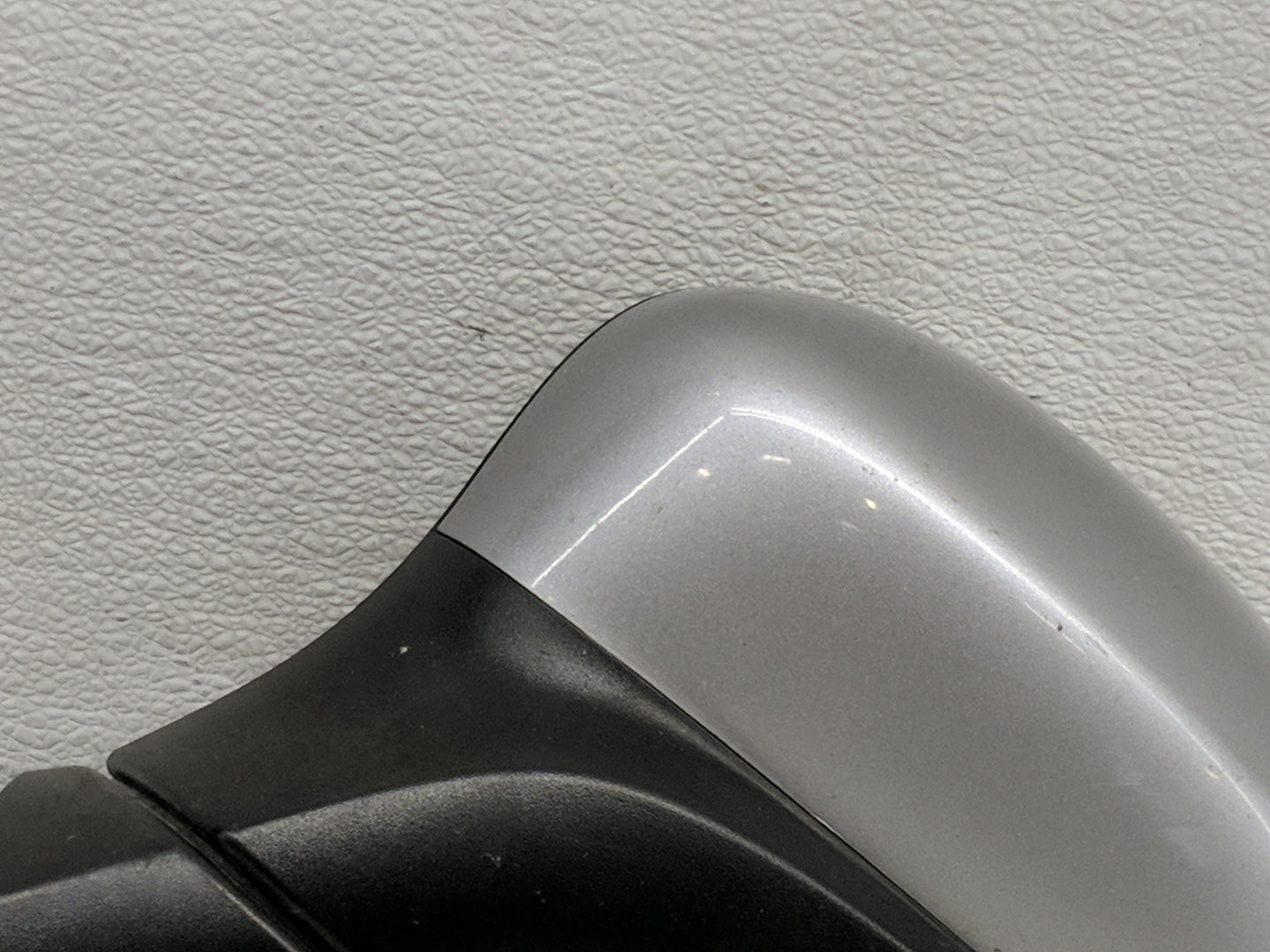 2017-2019 Chrysler Pacifica Driver Side View Mirror - Left Door Mirror OEM Used - Oemusedautoparts1.com