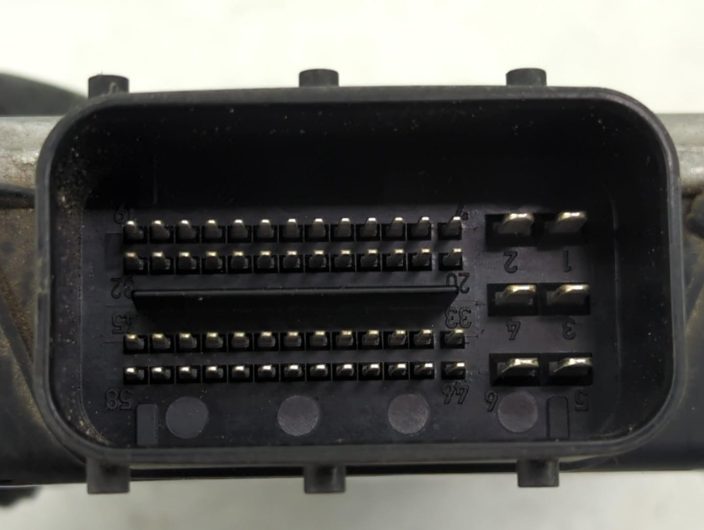 2017-2019 Chrysler Pacifica Transmission Control Module Tcu Tcm - Oemusedautoparts1.com