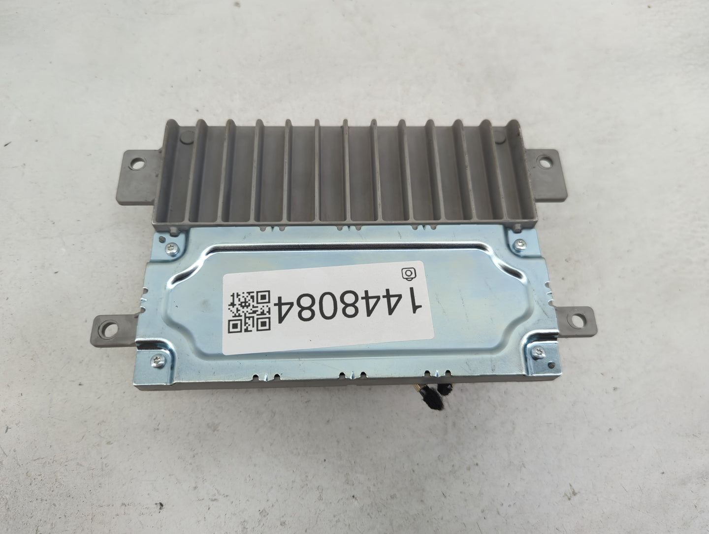 2017-2018 Chrysler Pacifica Radio AM FM Cd Player Receiver Replacement P/N:T00BE164770001 68232028AN Fits Fits 2017 2018 OEM