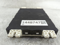 2017-2017 Chrysler Pacifica Body Control Module Bcm Inner Cabin Fuse Box - Oemusedautoparts1.com