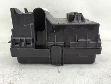 2017 Chrysler Pacifica Fusebox Fuse Box Panel Relay Module Fits OEM Used Auto Parts