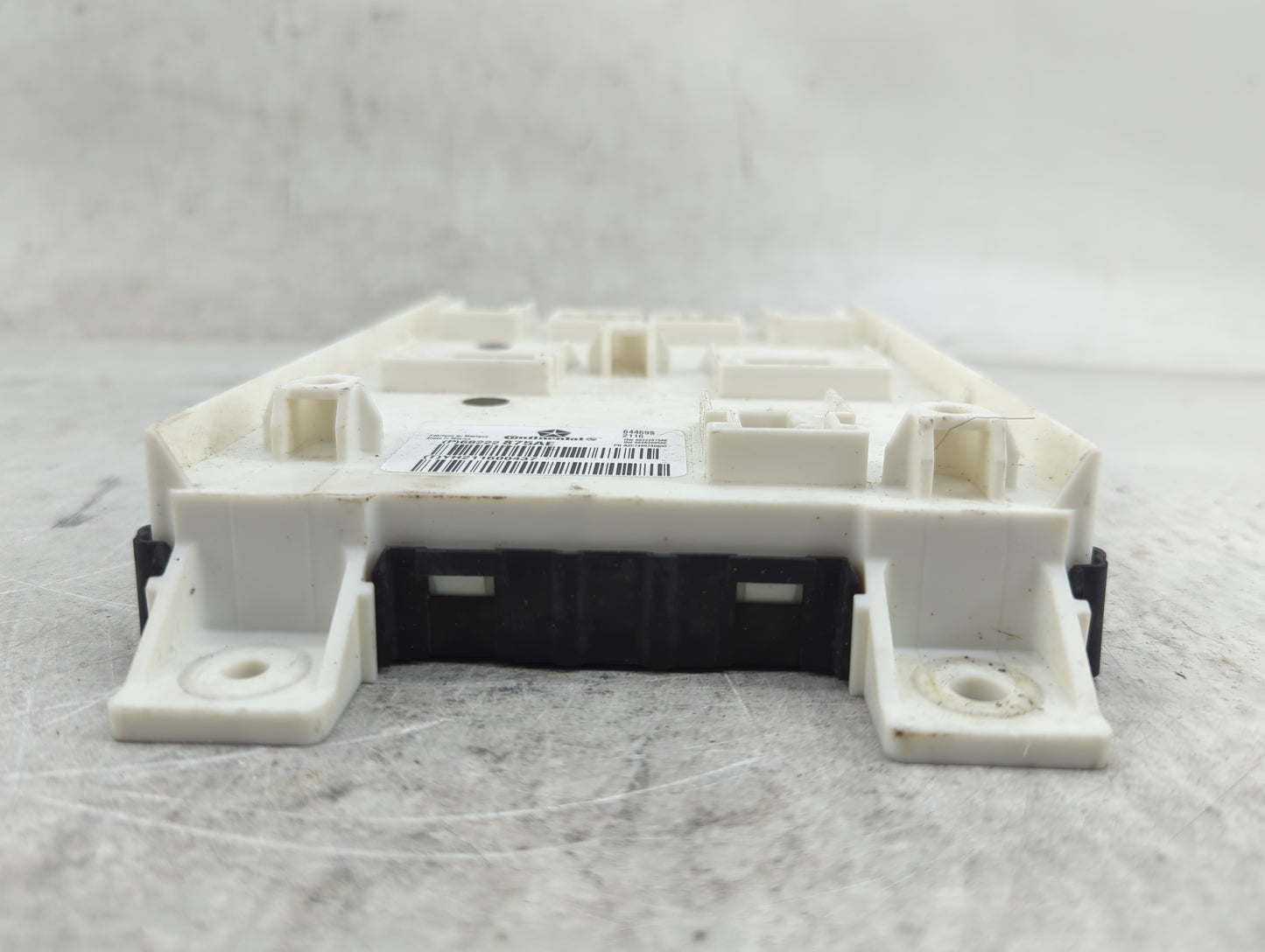 2017-2017 Chrysler Pacifica Body Control Module Bcm Inner Cabin Fuse Box - Oemusedautoparts1.com