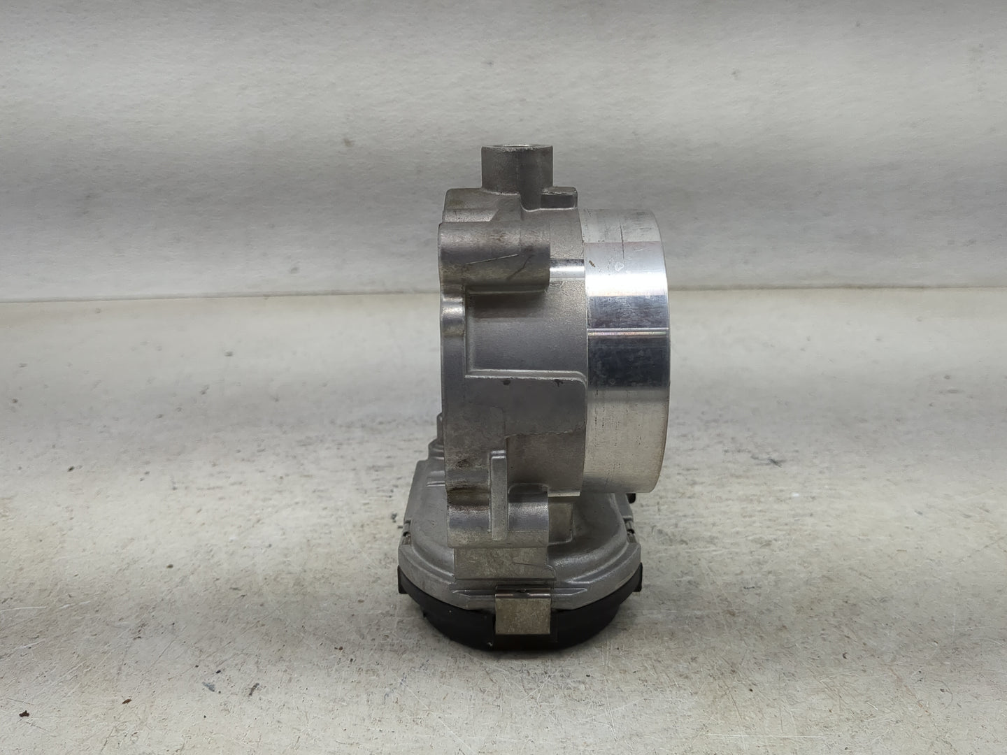 2017-2022 Chrysler Pacifica Throttle Body P/N:05184349AC 0 280 750 570 Fits OEM Used Auto Parts - Oemusedautoparts1.com