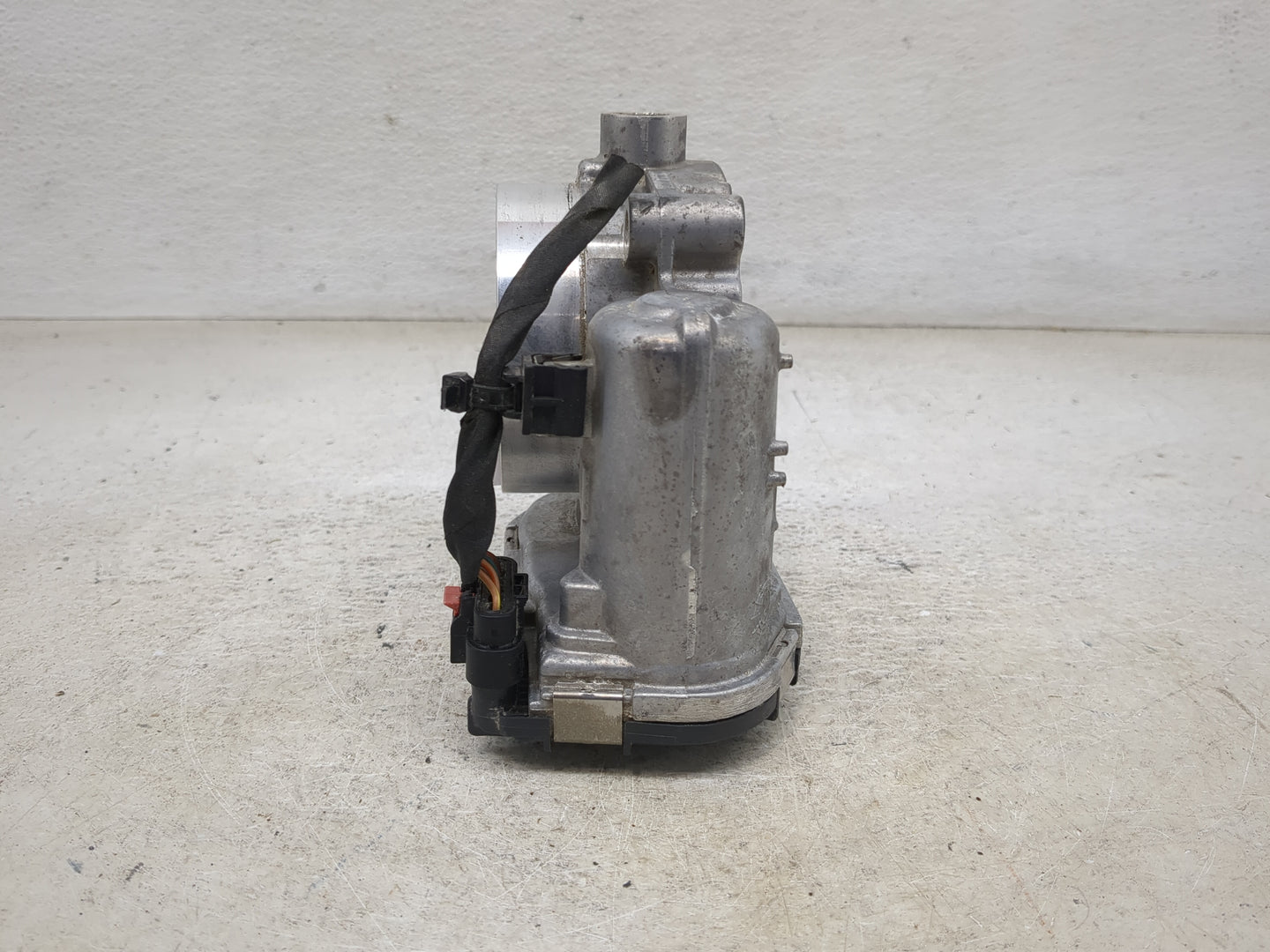 2017-2022 Chrysler Pacifica Throttle Body P/N:0 280 750 570 05184349AC Fits OEM Used Auto Parts - Oemusedautoparts1.com