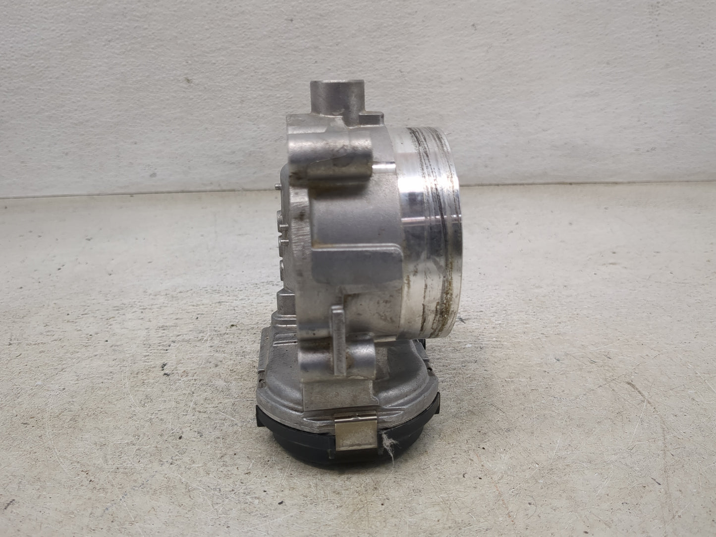 2017-2022 Chrysler Pacifica Throttle Body P/N:0 280 750 570 05184349AC Fits OEM Used Auto Parts - Oemusedautoparts1.com