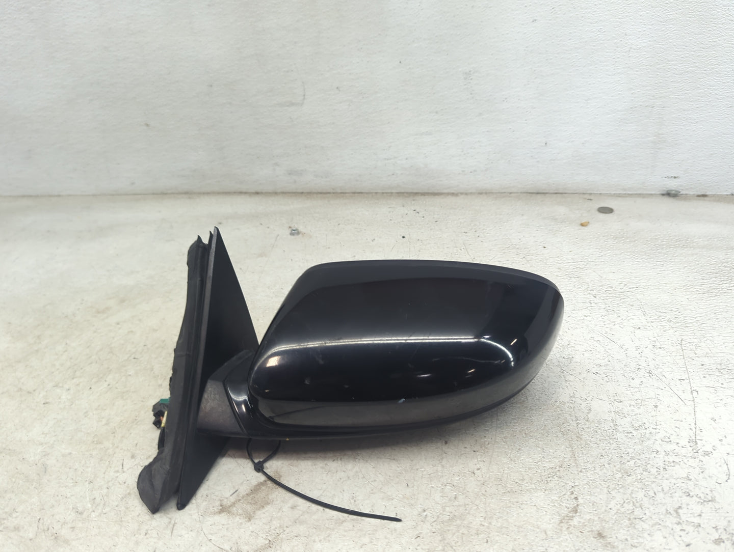 2017 Chrysler Pacifica Driver Side View Mirror - Left Door Mirror OEM Used - Oemusedautoparts1.com