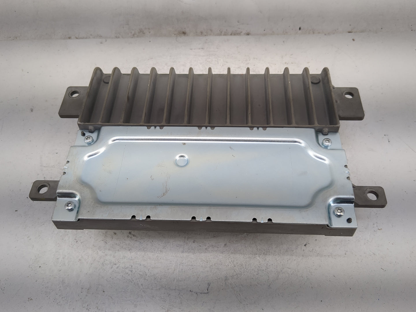 2017-2018 Chrysler Pacifica Radio AM FM Cd Player Receiver Replacement P/N:VP3 NA 68232028AK, QNG-BE2801 Fits Fits 2017 2018