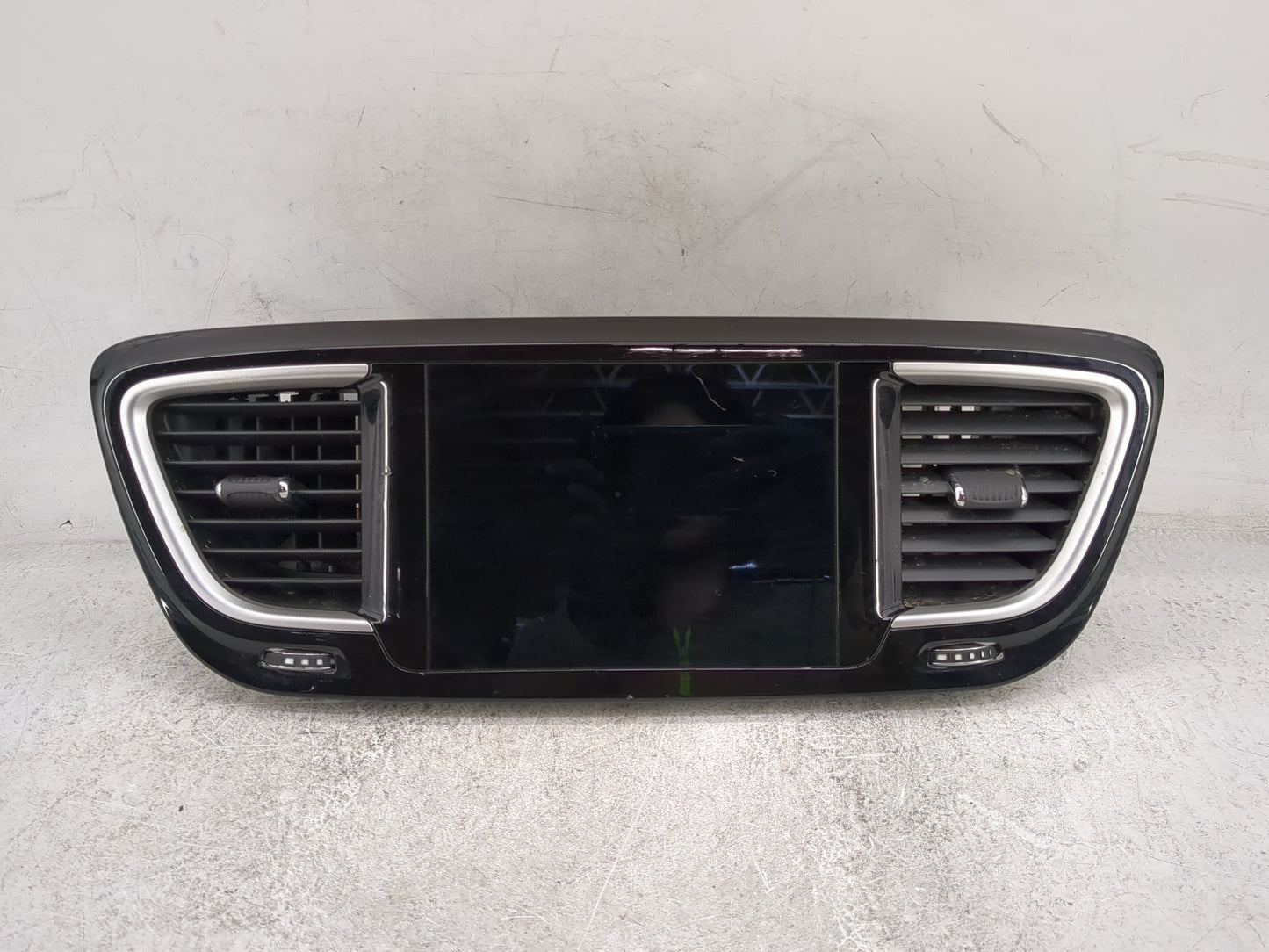 2017-2017 Chrysler Pacifica Information Display Screen 1483078 - Oemusedautoparts1.com