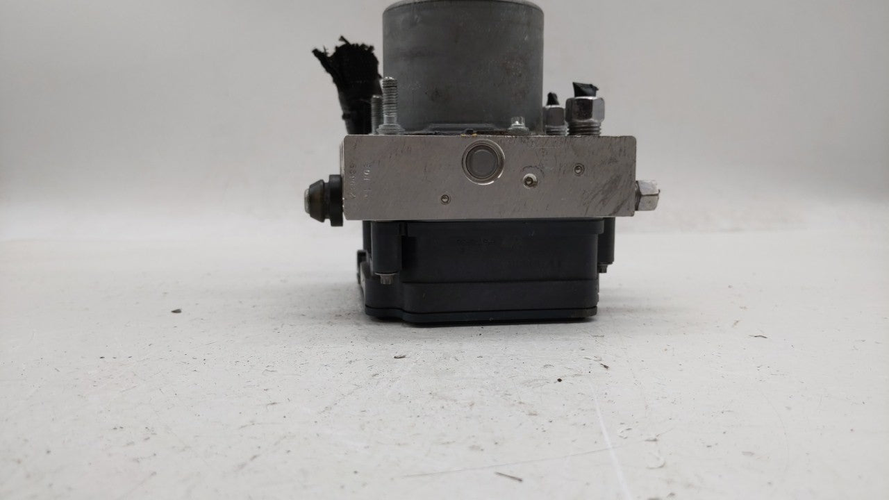 2017 Chrysler Pacifica ABS Pump Control Module Replacement P/N:P68222745AG 68222745AG Fits OEM Used Auto Parts - Oemusedauto