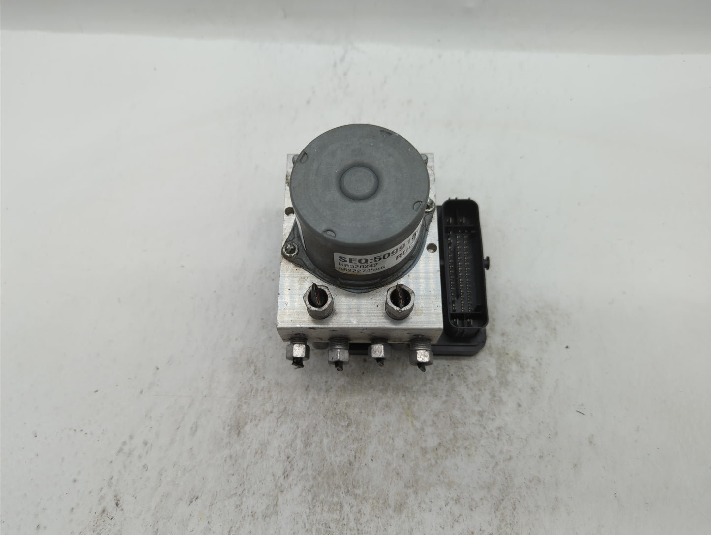 2017 Chrysler Pacifica ABS Pump Control Module Replacement P/N:68330875AA 68352226AA, P68330875AB, 68330875AB, P68222745AG F