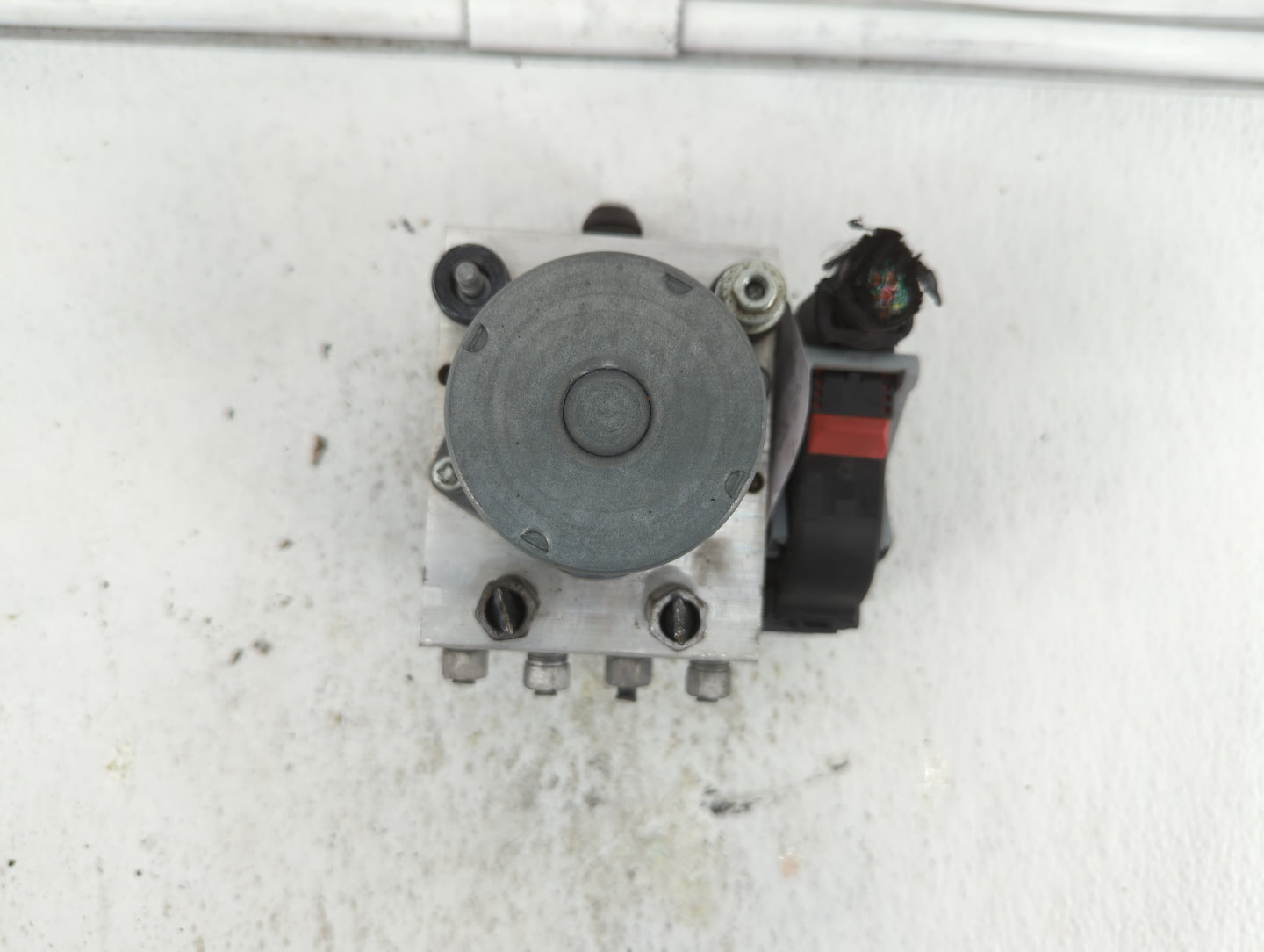 2017 Chrysler Pacifica ABS Pump Control Module Replacement P/N:68330875AA 68352226AA, P68330875AB, 68330875AB, P68222745AG F