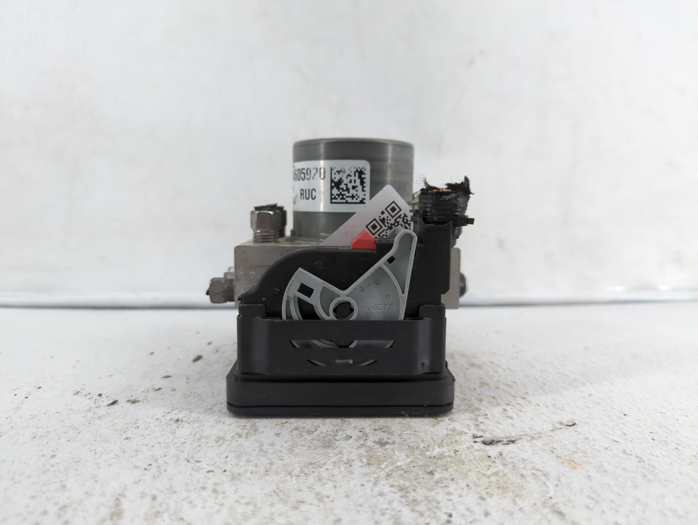 2017 Chrysler Pacifica ABS Pump Control Module Replacement P/N:68330875AA 68352226AA, P68330875AB, 68330875AB, P68222745AG F