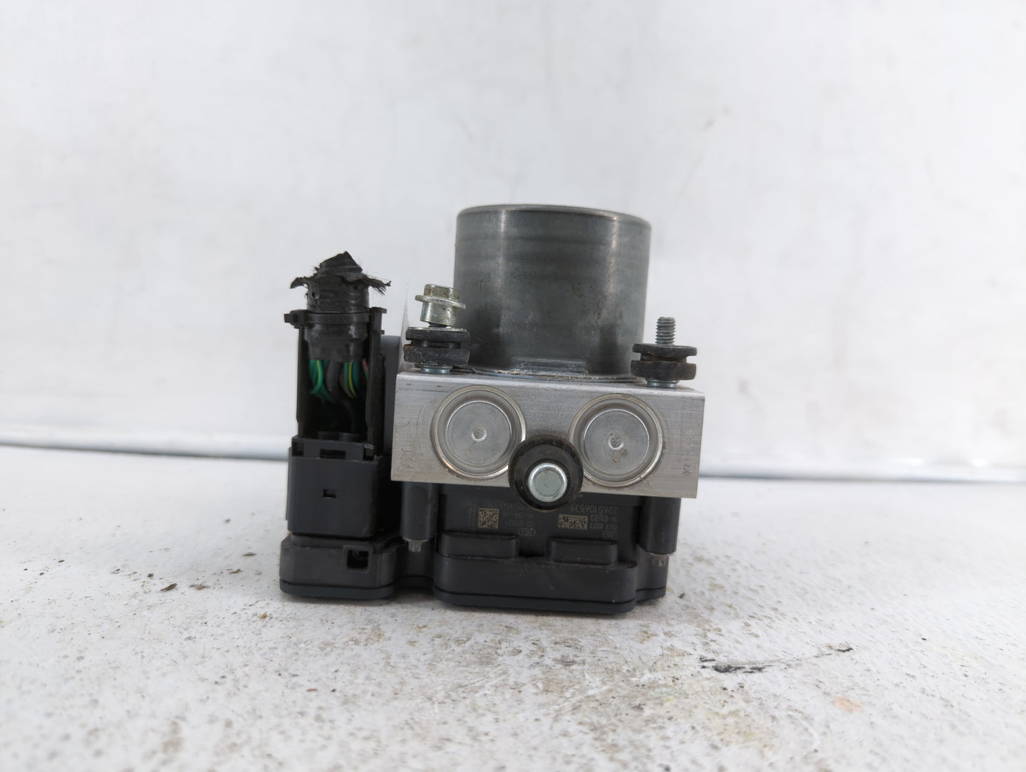 2017 Chrysler Pacifica ABS Pump Control Module Replacement P/N:68330875AA 68352226AA, P68330875AB, 68330875AB, P68222745AG F