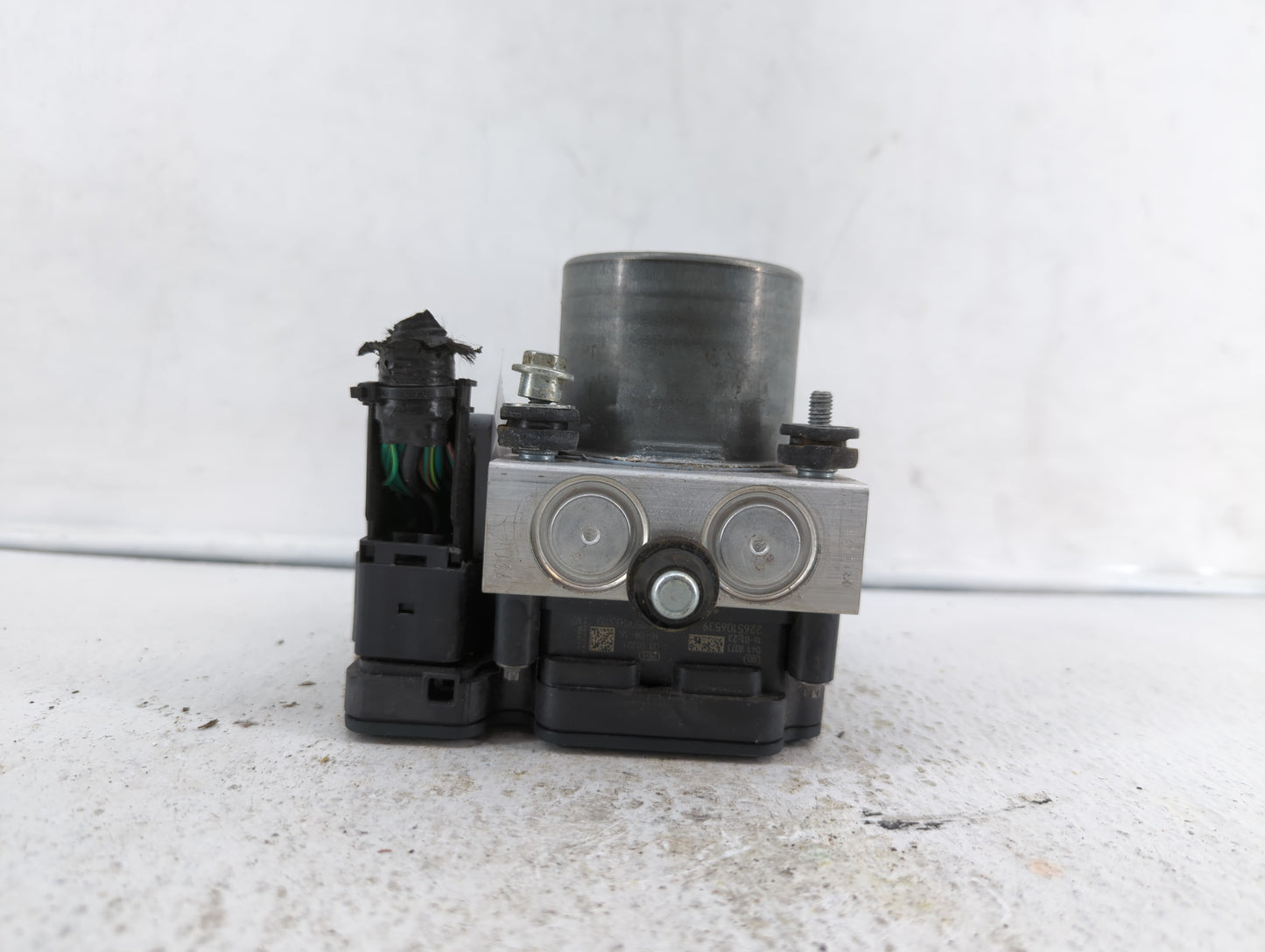 2017 Chrysler Pacifica ABS Pump Control Module Replacement P/N:68330875AA 68352226AA, P68330875AB, 68330875AB, P68222745AG F
