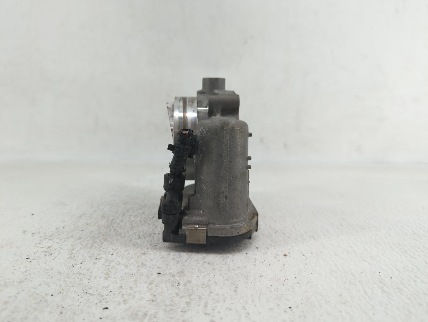 2017 Chrysler Pacifica Throttle Body P/N:05184349AE 05184349AD, 05184349AC Fits Fits 2011 2012 2013 2014 2015 2016 2018 2019