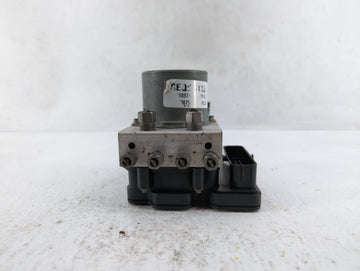 2017-2018 Chrysler Pacifica ABS Pump Control Module Replacement P/N:68330875AA 68352226AA, P68330875AB Fits Fits 2017 2018 O